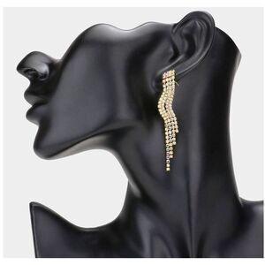 NWT  Christina Collection 4 strand curved 3D fringe earrings.